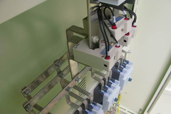 唐县配电柜-应急照明配电柜使用对工作人员的具